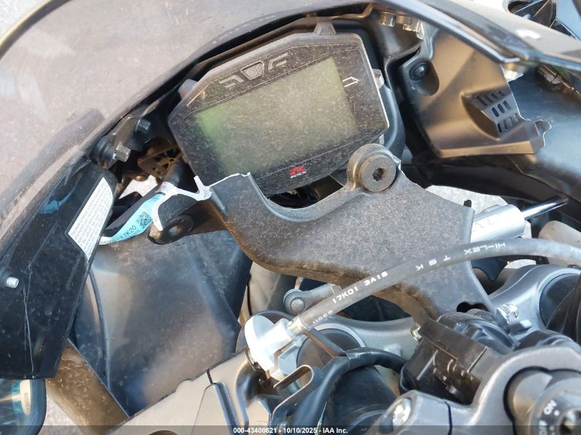 2023 Suzuki Gsx-R1000 VIN: JS1DM11B4P7100416 Lot: 43408621