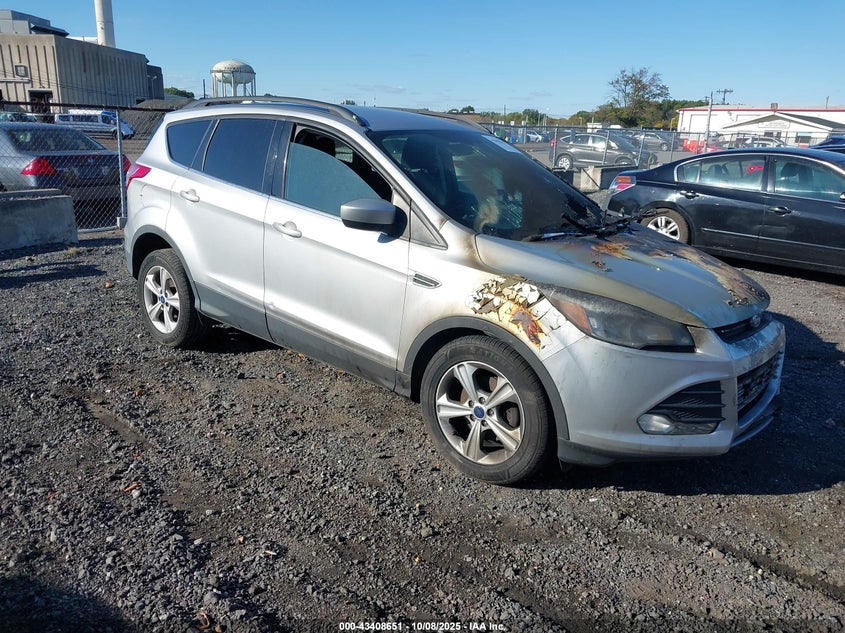 FORD ESCAPE SE