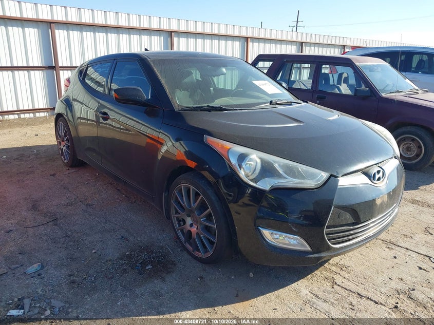 HYUNDAI VELOSTER BASE W/BLACK