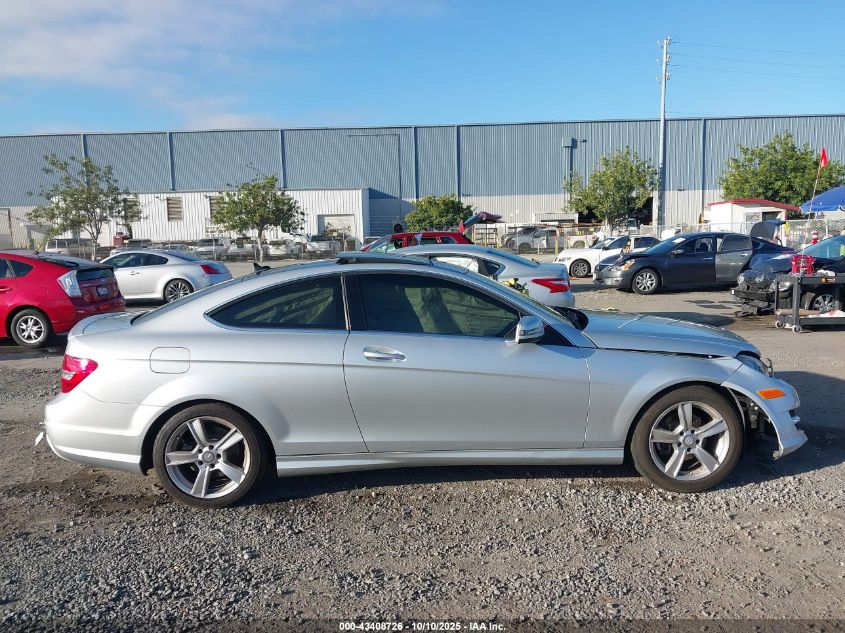 2015 Mercedes-Benz C 250 VIN: WDDGJ4HB4FG439586 Lot: 43408726