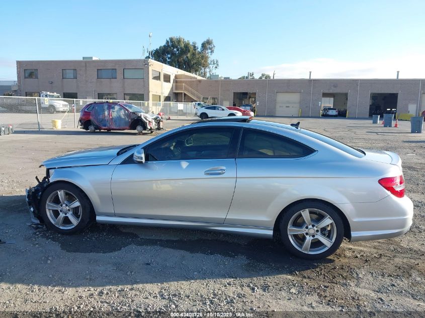 2015 Mercedes-Benz C 250 VIN: WDDGJ4HB4FG439586 Lot: 43408726