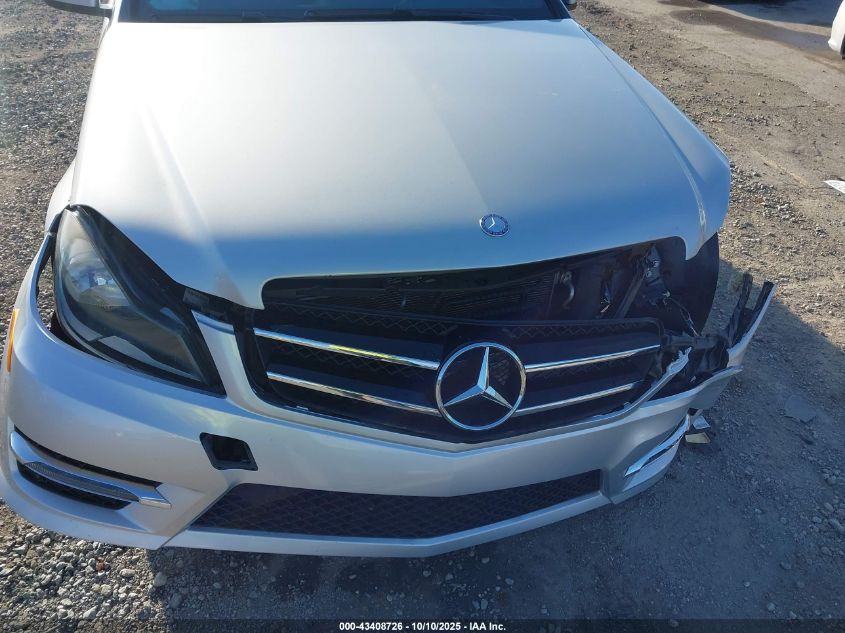 2015 Mercedes-Benz C 250 VIN: WDDGJ4HB4FG439586 Lot: 43408726