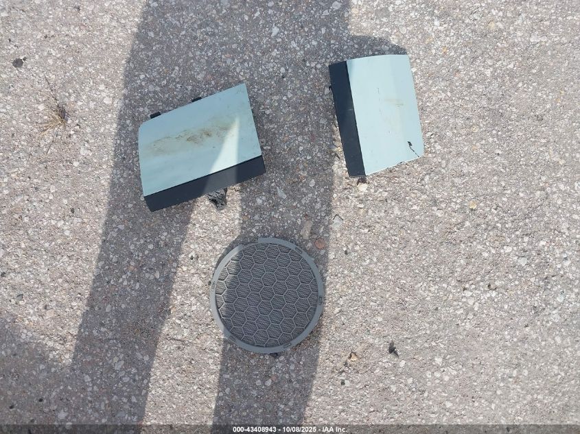 2004 Volkswagen New Beetle Gls 1.8T VIN: 3VWCD31Y44M312233 Lot: 43408943