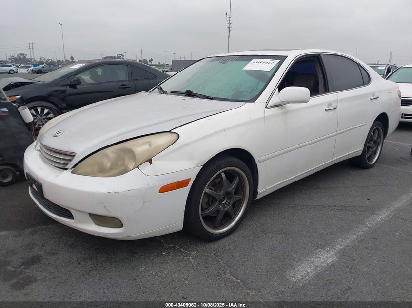 JTHBF30G325035898 2002 LEXUS ES photo no. 2