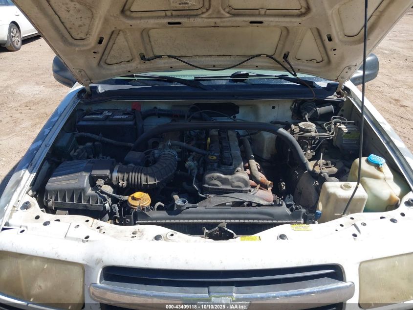 2000 Chevrolet Tracker Hard Top VIN: 2CNBJ13CXY6912361 Lot: 43409118