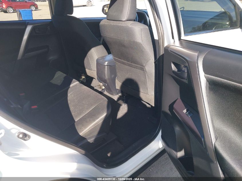 2018 Toyota Rav4 Le VIN: JTMBFREV1JJ181847 Lot: 43409130