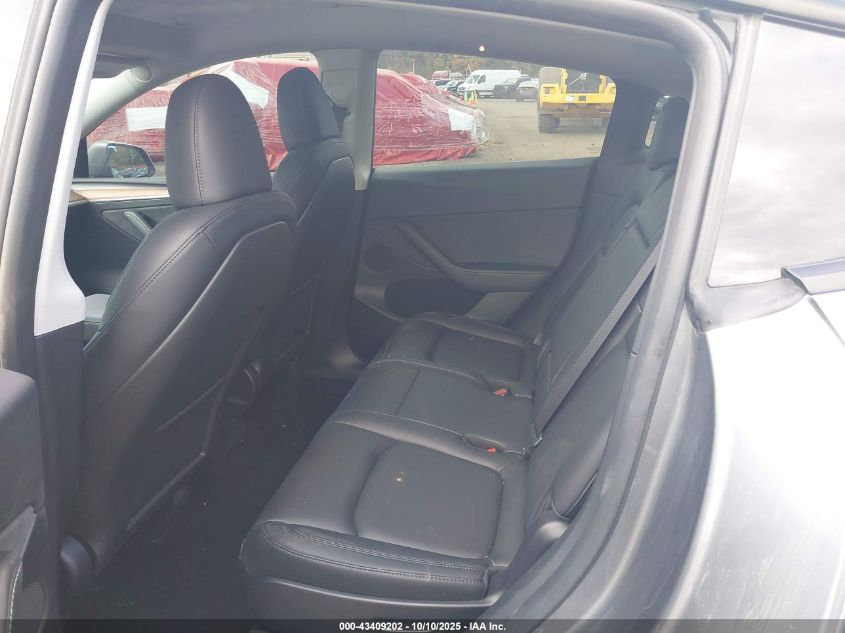 2024 Tesla Model Y Long Range Dual Motor All-Wheel Drive VIN: 7SAYGAEE3RF133068 Lot: 43409202