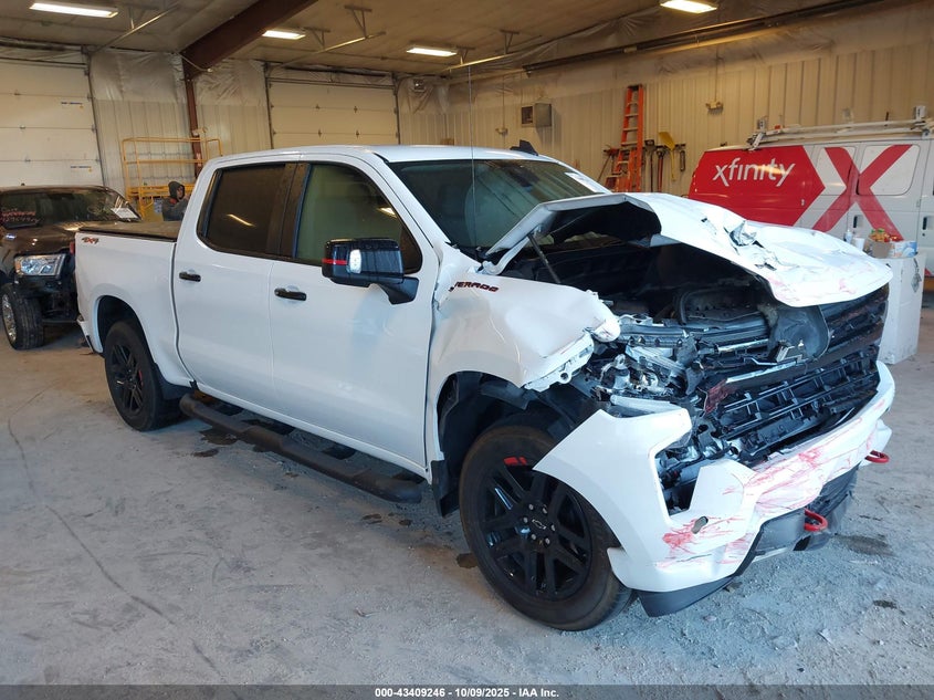 CHEVROLET SILVERADO 1500 4WD SHORT BED RST