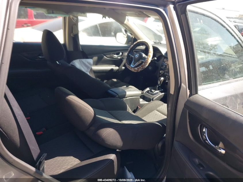 2017 Nissan Rogue S VIN: KNMAT2MT4HP570257 Lot: 43409272