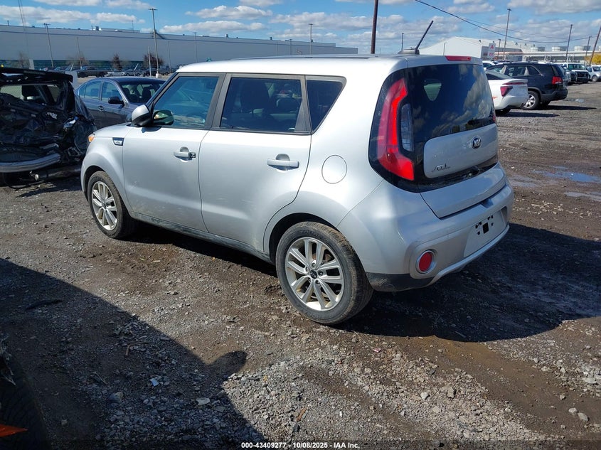 2017 KIA SOUL + KNDJP3A59H7501788