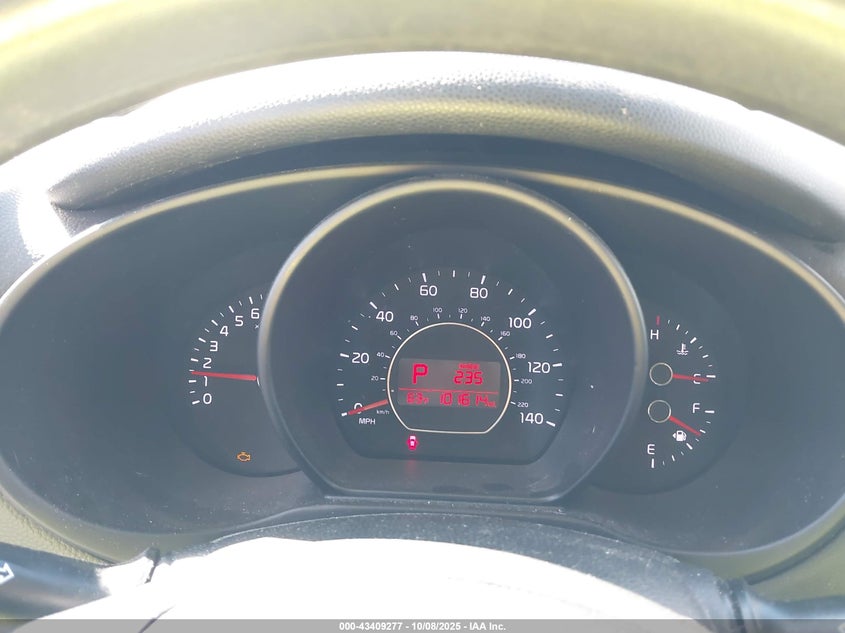 2017 KIA SOUL + KNDJP3A59H7501788