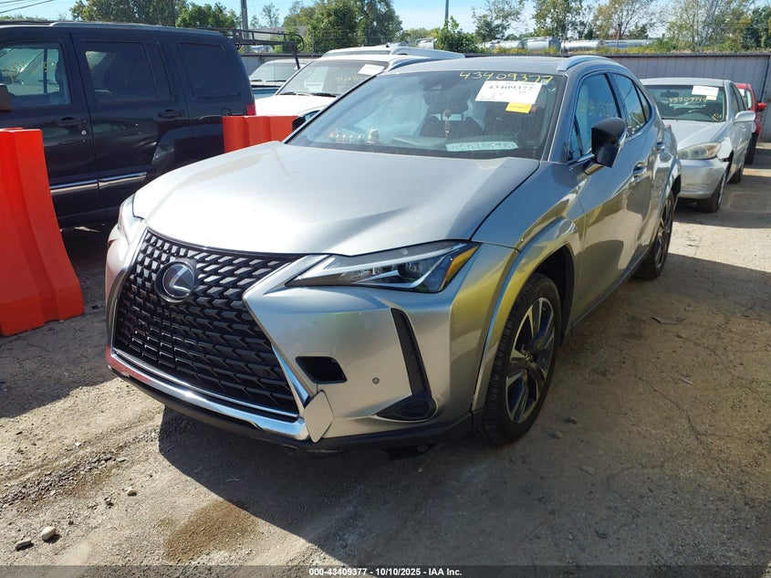Vin: jthp9jbh1n2057296, lot: 43904178, lexus ux 250h 20222
