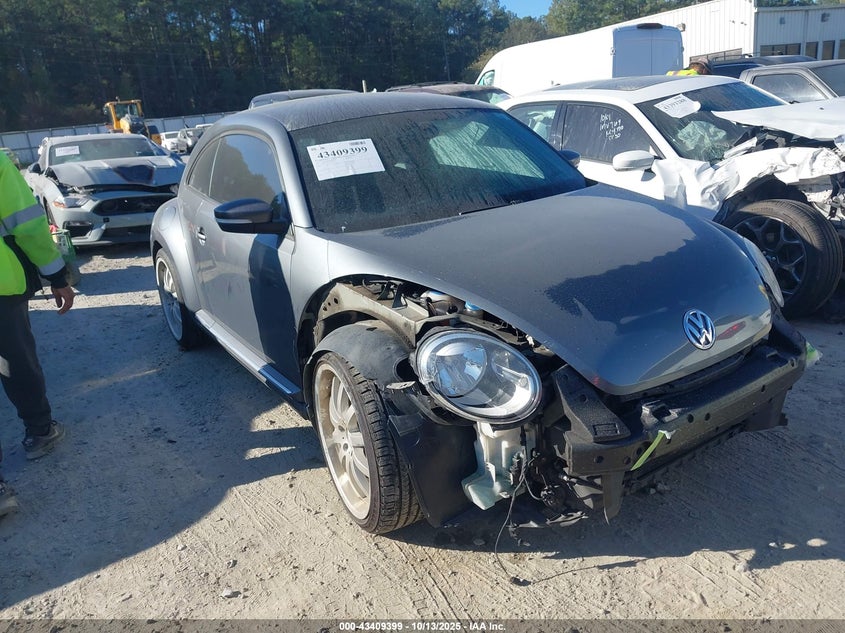 VOLKSWAGEN BEETLE 2.5L