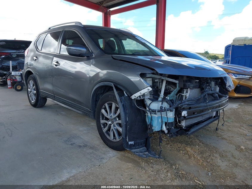 NISSAN ROGUE SV FWD