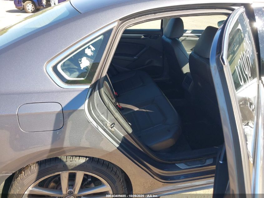 2017 Volkswagen Passat 1.8T R-Line VIN: 1VWDT7A32HC069757 Lot: 43409485