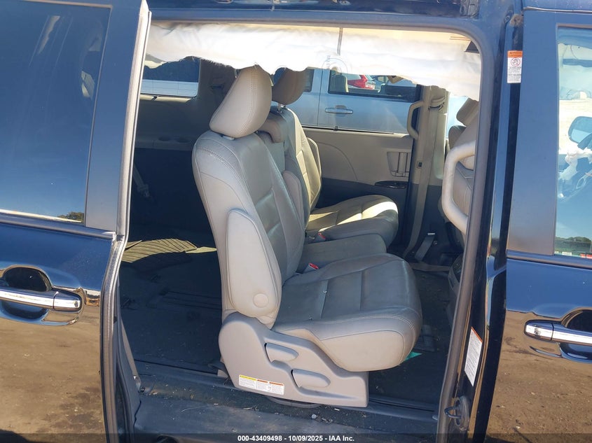 2016 TOYOTA SIENNA XLE/LIMITED 5TDYK3DC4GS720265