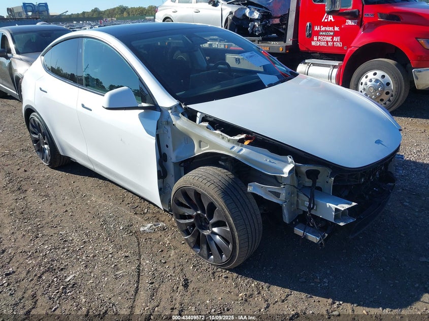TESLA MODEL Y PERFORMANCE DUAL MOTOR ALL-WHEEL DRIVE