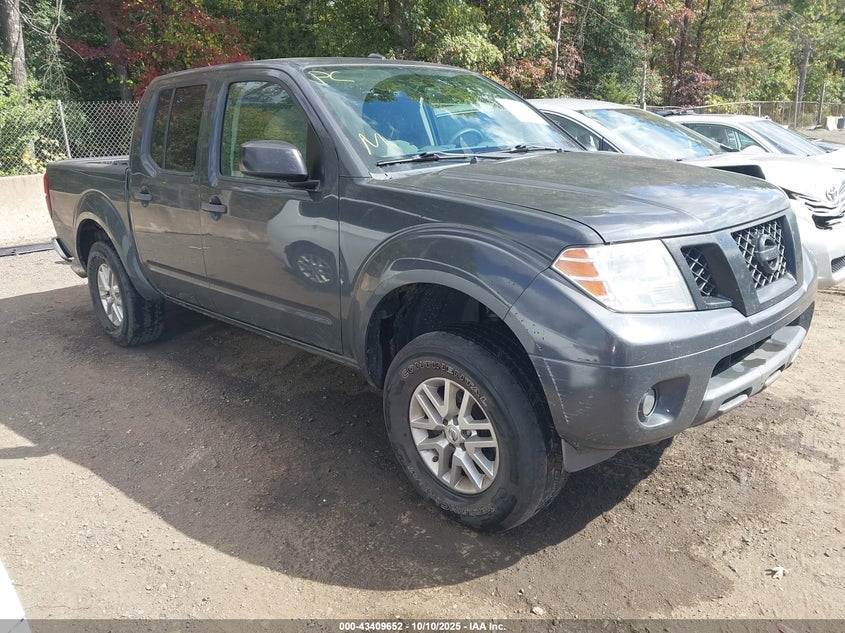 NISSAN FRONTIER SV