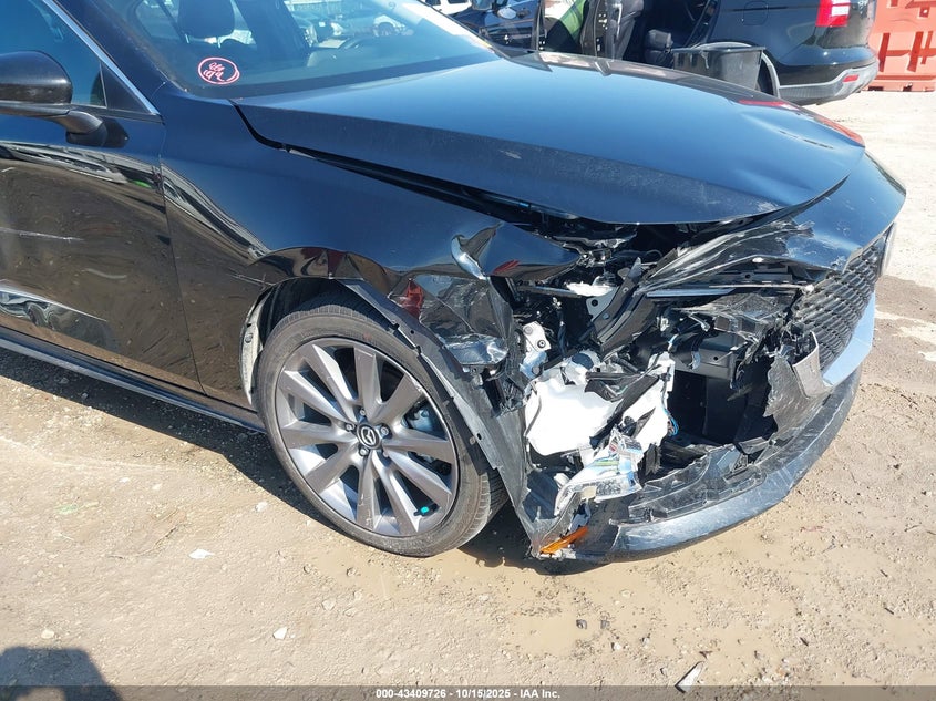 2025 Mazda Mazda3 2.5 S Preferred VIN: 3MZBPACM9SM472509 Lot: 43409726