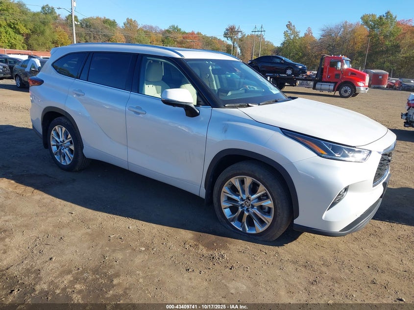 TOYOTA HIGHLANDER LIMITED