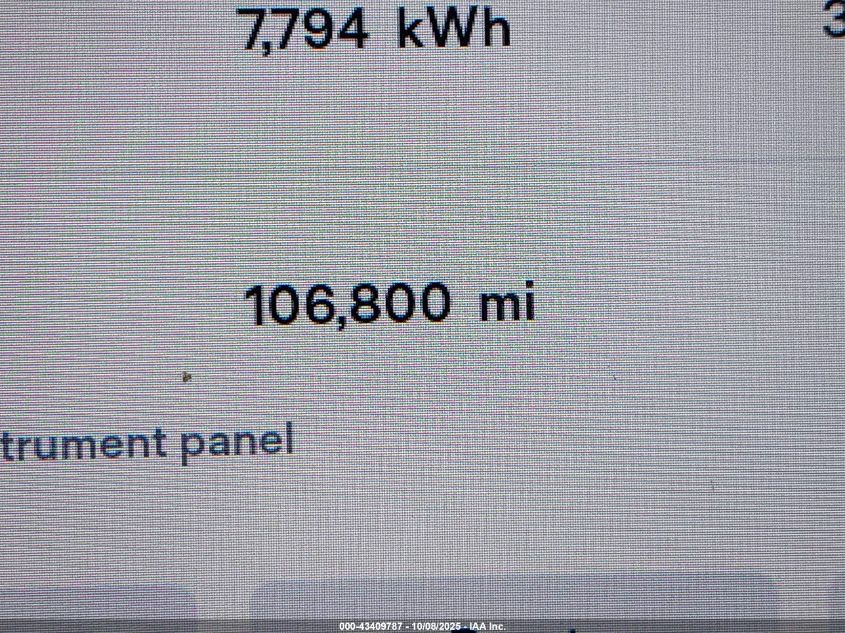 2016 Tesla Model X 60D/70D/75D/90D VIN: 5YJXCAE22GF002463 Lot: 43409787