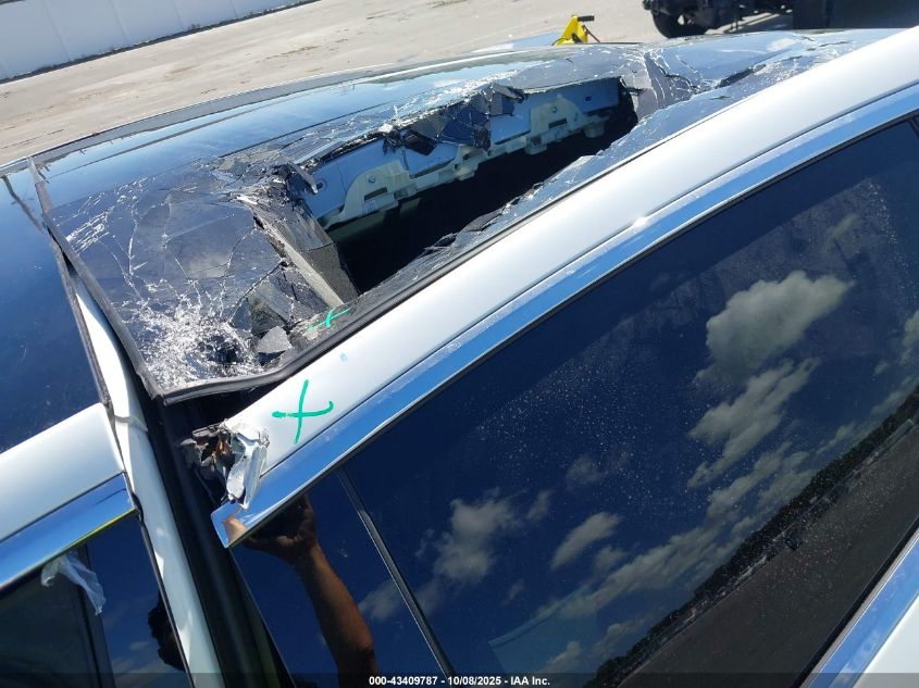 2016 Tesla Model X 60D/70D/75D/90D VIN: 5YJXCAE22GF002463 Lot: 43409787