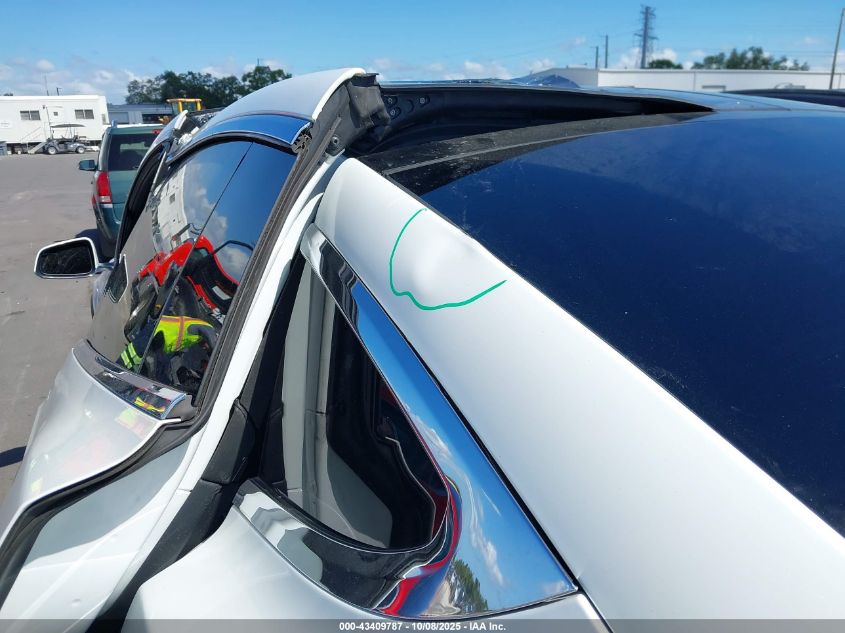 2016 Tesla Model X 60D/70D/75D/90D VIN: 5YJXCAE22GF002463 Lot: 43409787