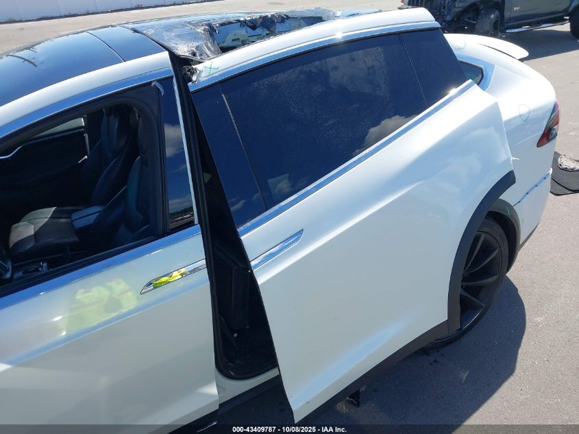 2016 Tesla Model X 60D/70D/75D/90D VIN: 5YJXCAE22GF002463 Lot: 43409787