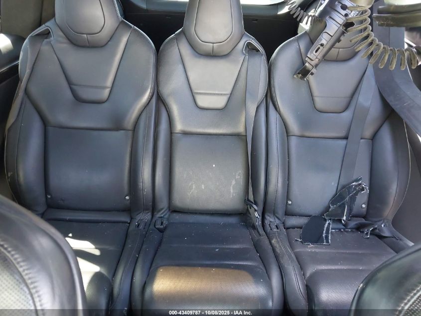 2016 Tesla Model X 60D/70D/75D/90D VIN: 5YJXCAE22GF002463 Lot: 43409787