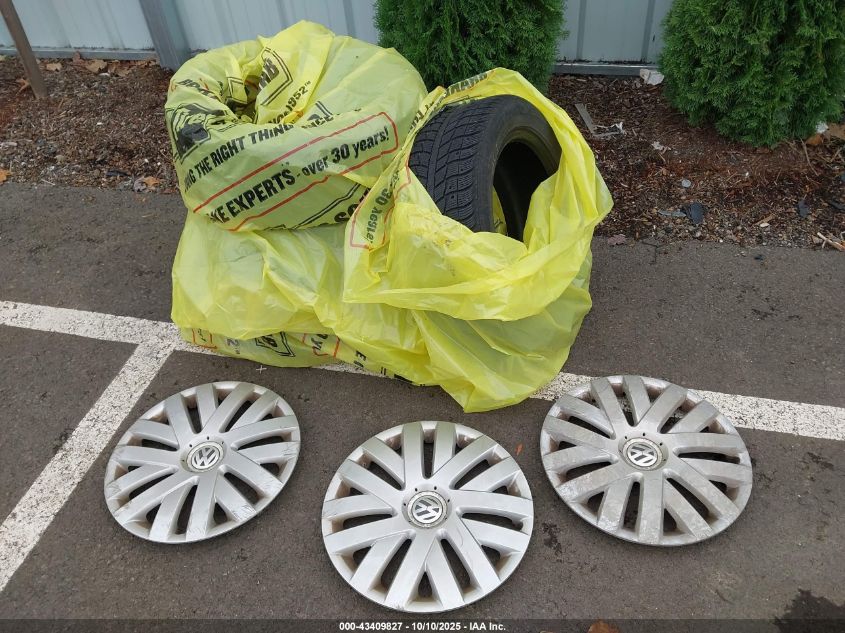 2010 Volkswagen Jetta S VIN: 3VWMZ7AJ5AM664233 Lot: 43409827