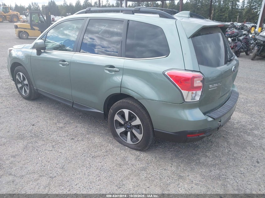 Vin: jf2sjarc9hh435266, lot: 43904815, subaru forester 2.5i limited 20173