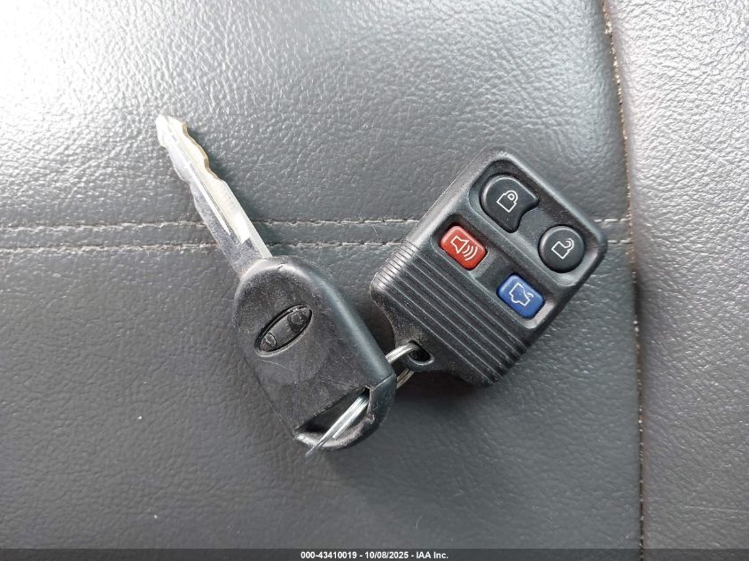 2002 Ford Explorer Xlt VIN: 1FMZU73K42UD18129 Lot: 43410019