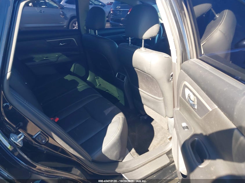 2018 NISSAN ALTIMA auction photo 8