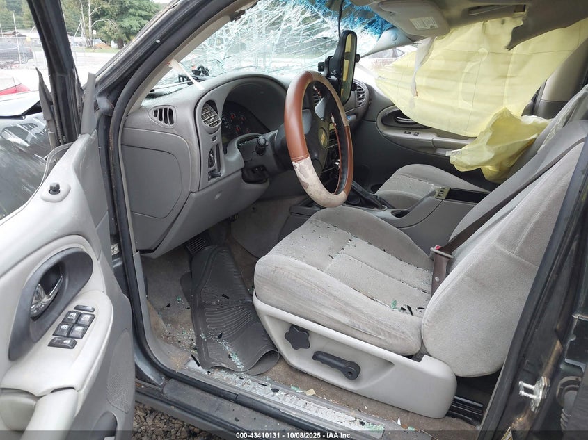 1GNDS13S752292148 2005 CHEVROLET TRAILBLAZER photo no. 5