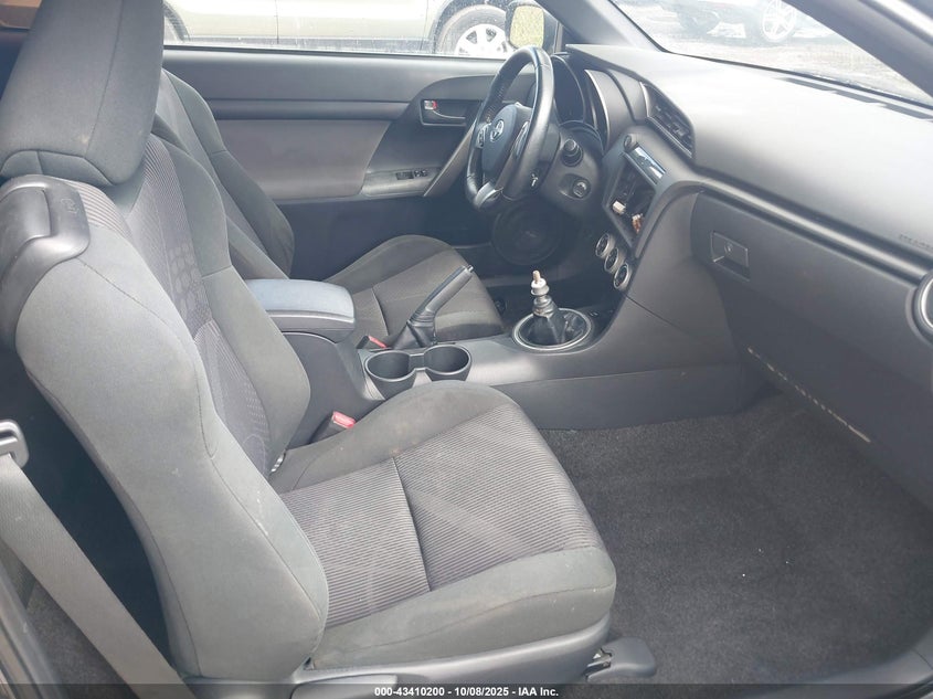 JTKJF5C79C3024589 2012 SCION TC photo no. 5