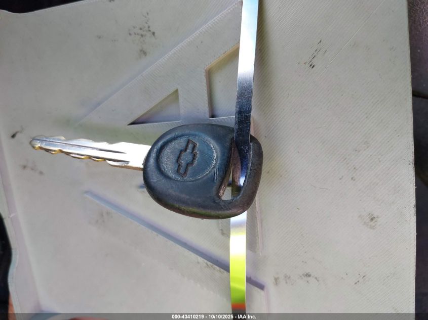 2000 Chevrolet Silverado 1500 VIN: 1GCEK19V8YE364816 Lot: 43410219