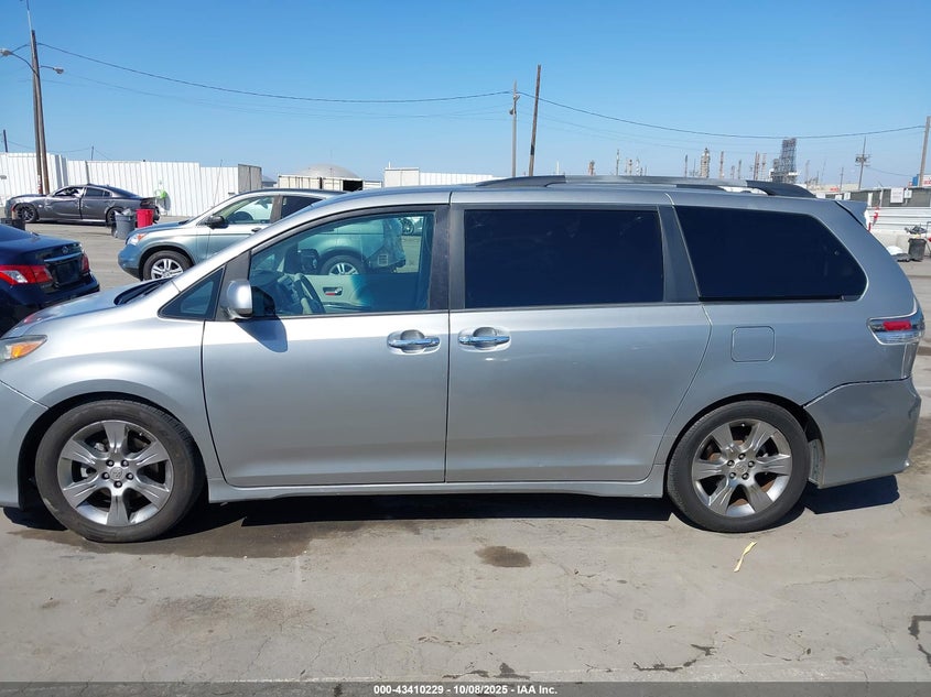 2014 TOYOTA SIENNA SE 8 PASSENGER 5TDXK3DCXES460043