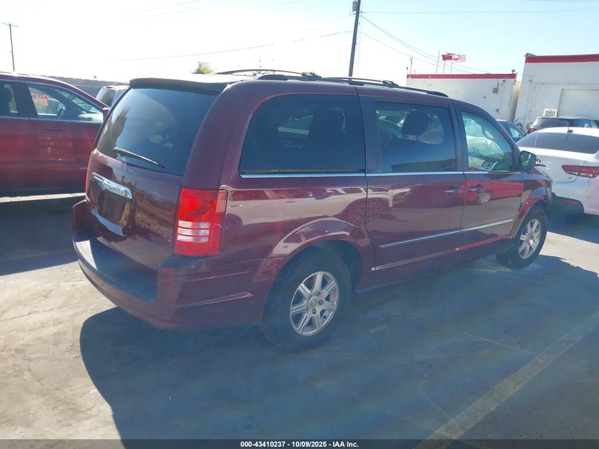 2009 Chrysler Town & Country Touring