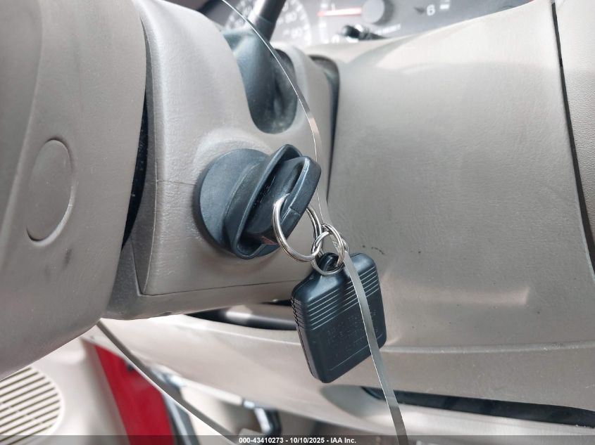 2004 Ford F-150 Heritage Xl/Xlt VIN: 2FTRX18W84CA30928 Lot: 43410273