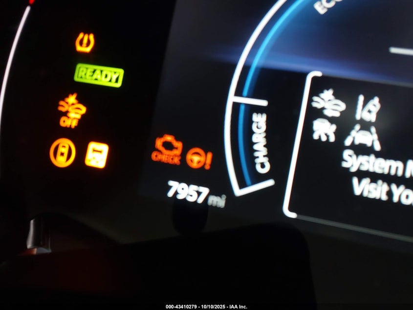 2025 Toyota Camry Se VIN: 4T1DBADK5SU530792 Lot: 43410279