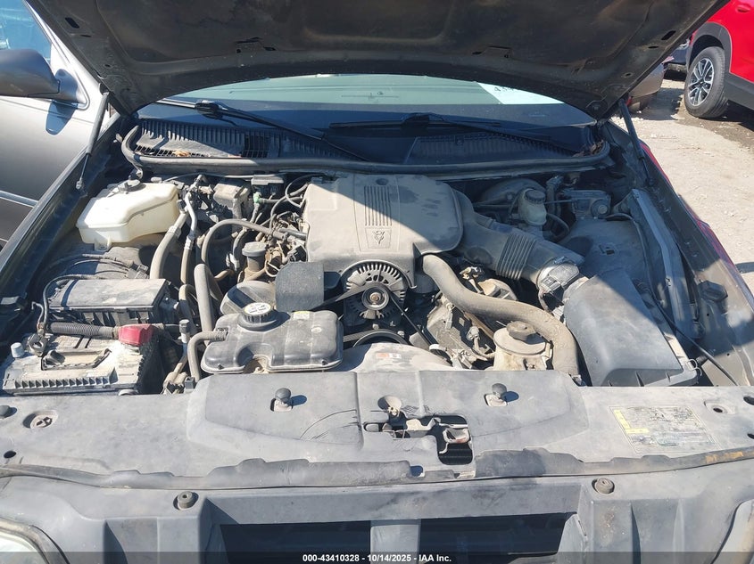 2004 Lincoln Town Car Signature VIN: 1LNHM81W24Y663131 Lot: 43410328