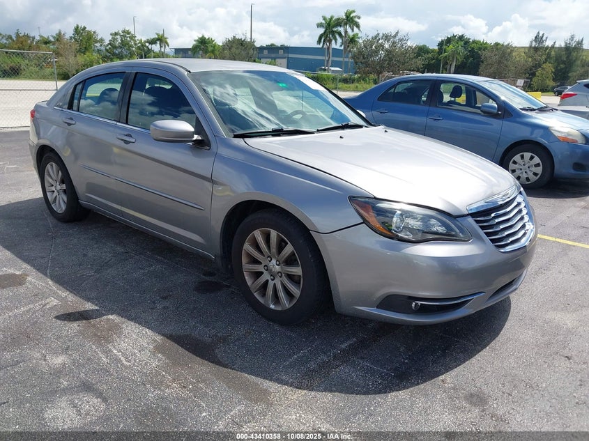 CHRYSLER 200 TOURING