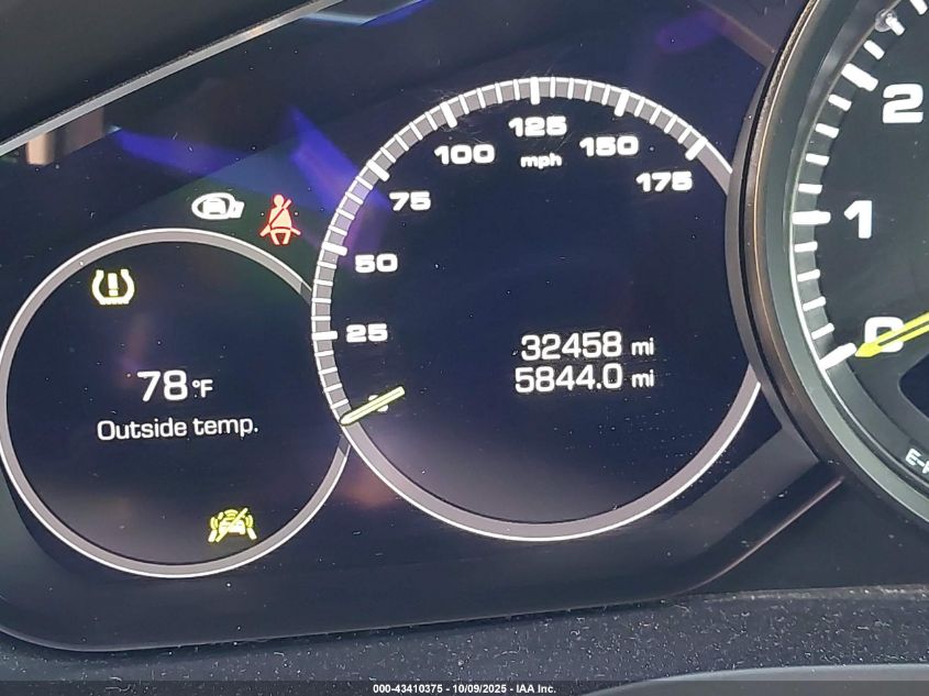 2021 Porsche Cayenne E-Hybrid VIN: WP1AE2AY0MDA24060 Lot: 43410375