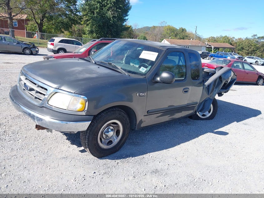 1FTRX17213NA33094 2003 FORD F-150 photo no. 2