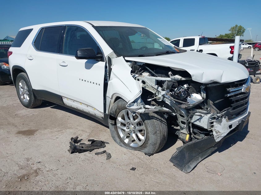 CHEVROLET TRAVERSE LS
