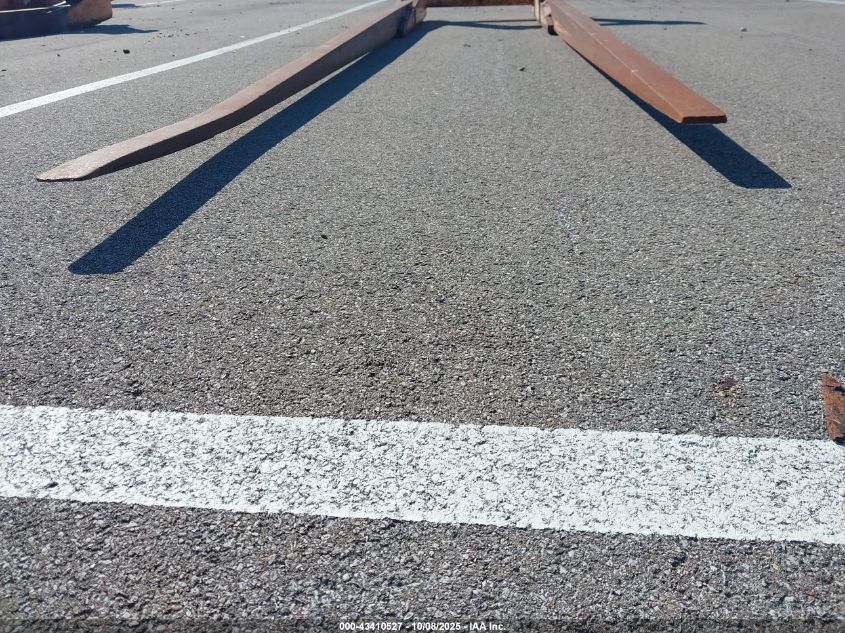 2011 Volvo Sasforks VIN: 412120 Lot: 43410527