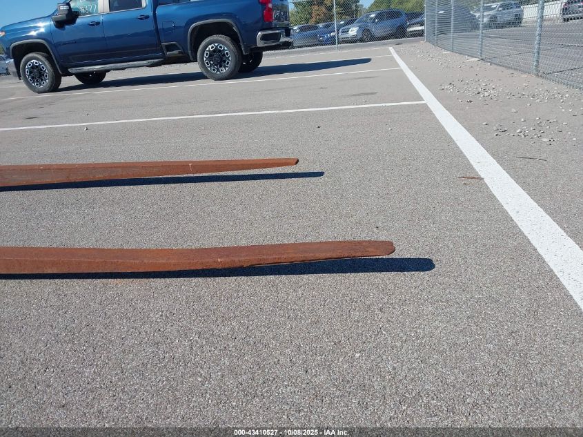 2011 Volvo Sasforks VIN: 412120 Lot: 43410527