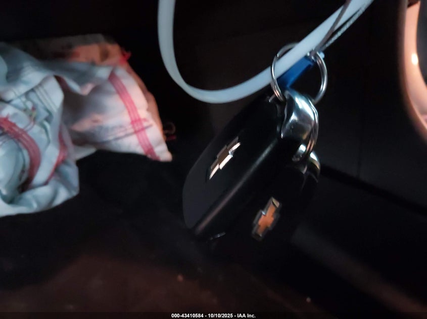 2018 Chevrolet Trax Lt VIN: 3GNCJLSB7JL226185 Lot: 43410584