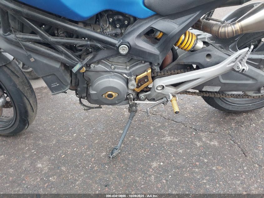 2014 Ducati Monster 696 VIN: ZDM1RADN1EB078485 Lot: 43410666