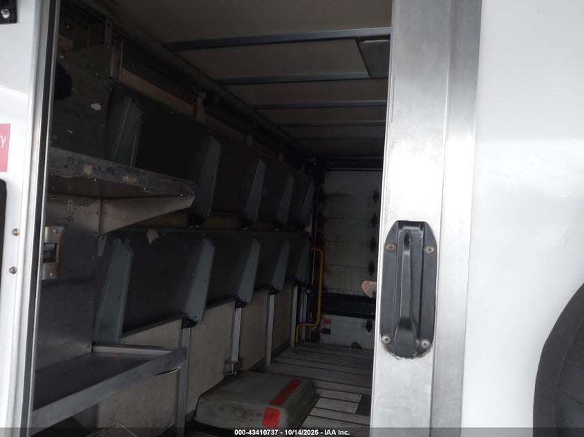 2015 Isuzu Commercial Van VIN: JALB4T170F7W00347 Lot: 43410737